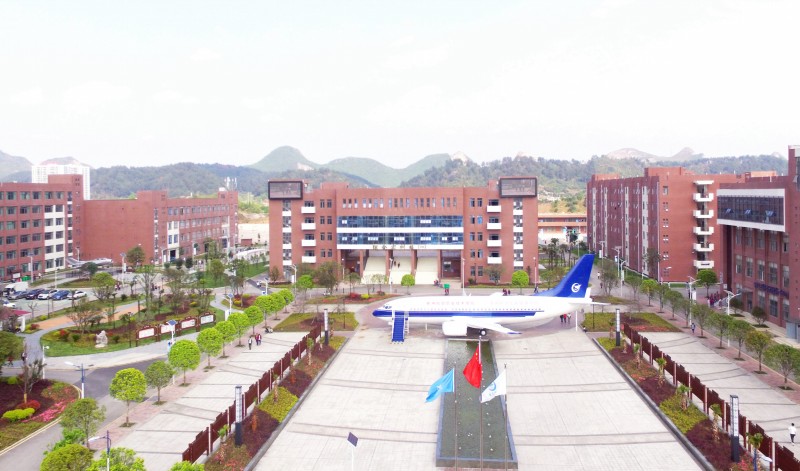 俯瞰校園
